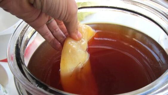 Kombucha pentru tratarea ciupercii unghiilor